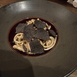 Kagurazaka Italian - 食べるべき逸品、トリュフのカルボナーラ