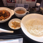 天府之國 - 料理写真:麻婆豆腐セット 辛さ普通