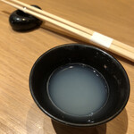 まんてん鮨 日本橋 - まずはシジミ汁からスタート！