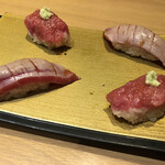 まんてん鮨 - マグロ中トロ霜降り＆すき身