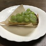 fika. - シャインマスカットのタルト