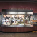 Starbucks Coffee - ウォーリー与那嶺（中日元監督）　展示スペース