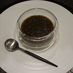 レストラン ラ・フロレゾン・ドゥ・タケウチ - ～L'AMUSE・BOUCHE～スペイン産フォアグラのムース 黒トリュフとシャンピニオンのソース