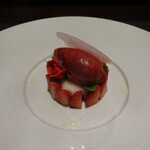 レストラン ラ・フロレゾン・ドゥ・タケウチ - ～LA GOURMANDISE DE DESSERT～特製デザート 苺のムース 三種のベリーのソルベを添えて