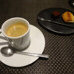 レストラン ラ・フロレゾン・ドゥ・タケウチ - ～LE CAFÉ ET SES PRTITS FOURS～珈琲、小菓子と共に