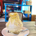 フリルカフェ - パイナップルかき氷