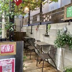 Frill Cafe - 1階ガーデンカフェ