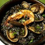 Fonda Sant Jordi - ⚫米料理「イカスミのカステラ」