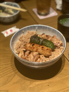 串助 - 焼き鳥丼