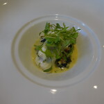 レストラン ラ・フロレゾン・ドゥ・タケウチ - ～LA TURBOT～平目のア・ラ・ヴァプール ちぢみほうれん草のエチュベ 柚子の香るブールブランソース