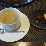 レストラン ラ・フロレゾン・ドゥ・タケウチ - ～LE CAFÉ ET SES PRTITS FOURS～珈琲、小菓子と共に
