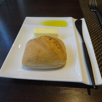 レストラン ラ・フロレゾン・ドゥ・タケウチ - パン