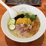 麺屋 六感堂 - 冷製雲丹ラーメン＋雲丹増し ＋真鯛昆布締めトッピング