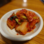 炭火焼肉たけさん亭 - セットのキムチ
