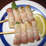 やきとりの扇屋 - 2020年の｢アスパラベーコン｣220円×2