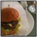 葉山ホテル音羽ノ森 カフェテラス - 葉山バーガー（1980円）　一日限定15食