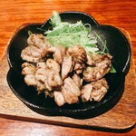 水炊き・炙り焼・鳥料理 博多華味鳥 - せせり炙り焼き