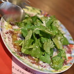 ワインバー バッカス - 青森小田桐牧場直送、馬肉のカルパッチョルッコラとチーズと一緒に（１，１５０円）２０２０年８月