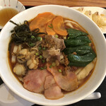 駕籠休み - ベーコンとピーマンが独創的。