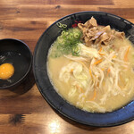 Menya Takeharu - 野菜ラーメンと生卵