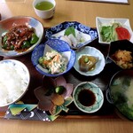 古民家ごはん 利久 - 利休ランチ￥1,000