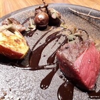 ル スプートニク - ⚫蝦夷鹿のロースト　ぶどう　シルクスイート