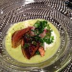 レストラン バカール - 『焼きフォアグラ』のラビオリ 北海道グリーンアスパラガスのクレームと共に