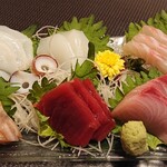 若大将 - 刺身６点盛り！