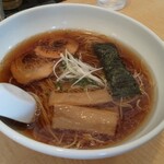 博多塩ラーメン　城 - 醤油ラーメン