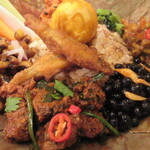 本場のネパール料理 カラシュ - 主食は、チウラという干した米