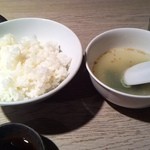 神戸屋 - ハラミ定食 ¥900 のライス、スープ