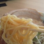 麺屋 琥珀 - ストレート麺。隠家でも食べてた麺！