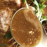 スープカレー トムトムキキル - スープはこんな感じ