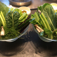 しゃぶしゃぶつかだ 渋谷スクランブルスクエア - こだわり野菜の盛り合わせ