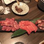 Yakiniku Hahitokuchime Daruma - 