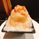 Nishinomiyakajuuten - 生桃のかき氷（980円）