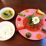 坂のうえ - ご飯とお味噌汁付き