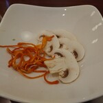  きのこ鍋＆きのこ料理専門店 何鮮菇 - ・出汁用の菇