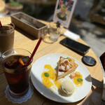 cafe LEON - 