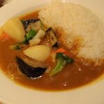 Kareshoppu Shi Ando Shi - 5品目のごろごろ温野菜カレー