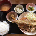 Kanzaki Daikoku Chaya - 銀の馬車道定食
