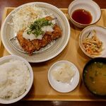 ジョナサン - 料理写真:厚切り！やわらかひれかつ　おろしポン酢仕立て和食セット（ご飯大盛り）　1469円（税別）