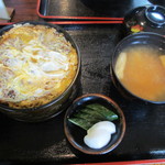 瀧乃家 - 主人の　かつ丼（上）　１０００円