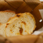 クッチーナ イタリアーナ ガッルーラ - 全粒粉のパン、ドライトマト