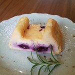 Cafe&Salon 니이나 - 플레이트 디저트(블루베리 치즈케이크)