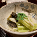 奈良 而今 - 鮑とフキ（娘が筍が苦手なので）