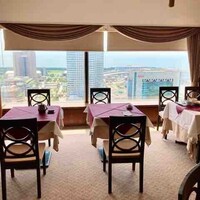 謝朋殿 幕張店 - 店内