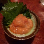 日本酒とお刺身 秋丸 - ばくらい（ホヤの塩辛となまこのこのわた（腸））　500円