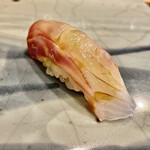 小判寿司 - 石垣鯛～神経締めが良くわかる食感