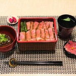 肉まぶし専門店 稀 - 黒毛和牛のステーキ重セット　並